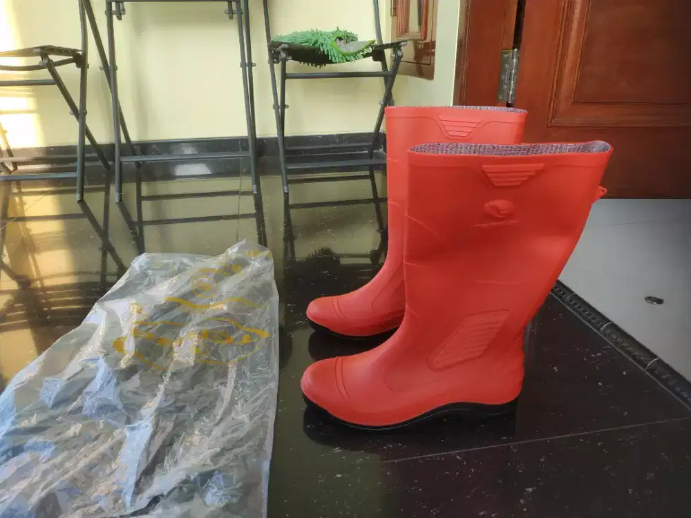 Sepatu boots karet merk Terra by Apboots size 40 Original