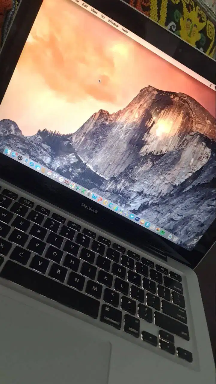 Laptop Apple Macbook no Pro Late 2008 Alumunium (free mouse wireless)