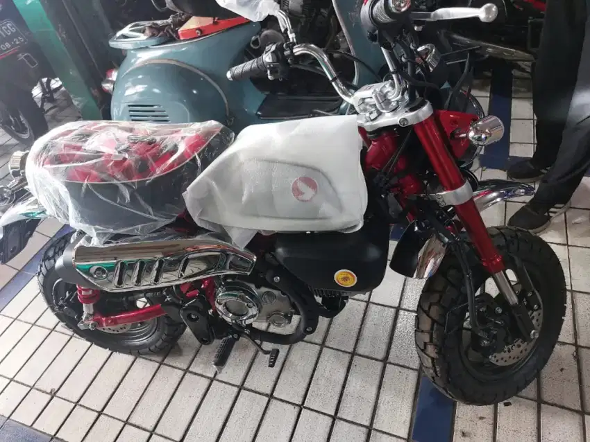 Honda monkey th 2023 km 0 plat DKI jaktim