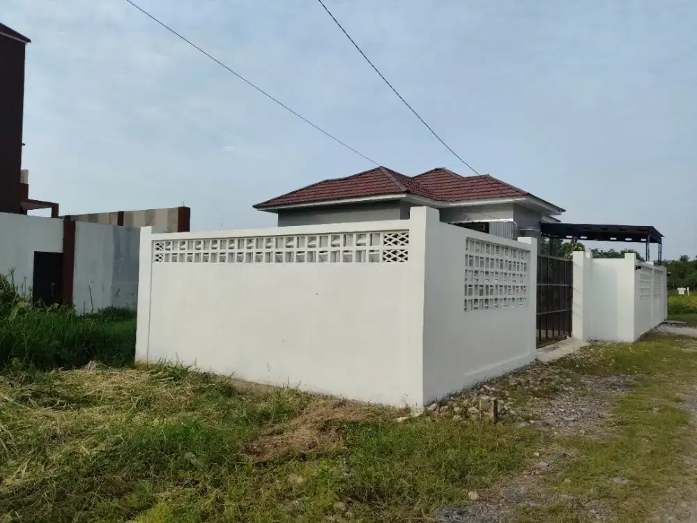 Jual Rumah jalan Perdagangan kayutangi dekat jalan raya.