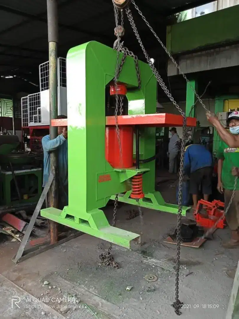 MESIN PRESS PAVING HIDROLIS