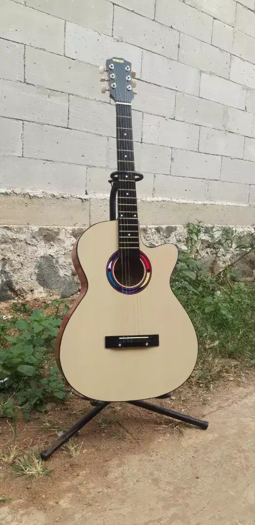 Gitar akustik ymahaa new jreng