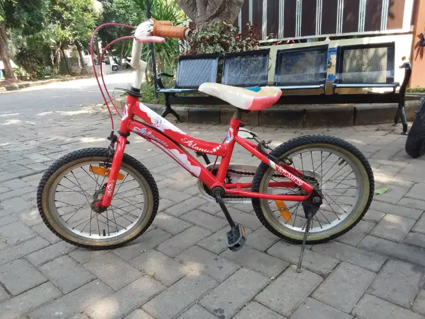 Sepeda BMX anak cewe uk 16