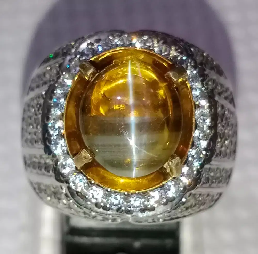 CAT'S EYE CHRYSOBERYL 4,62 CRT SRI LANKA