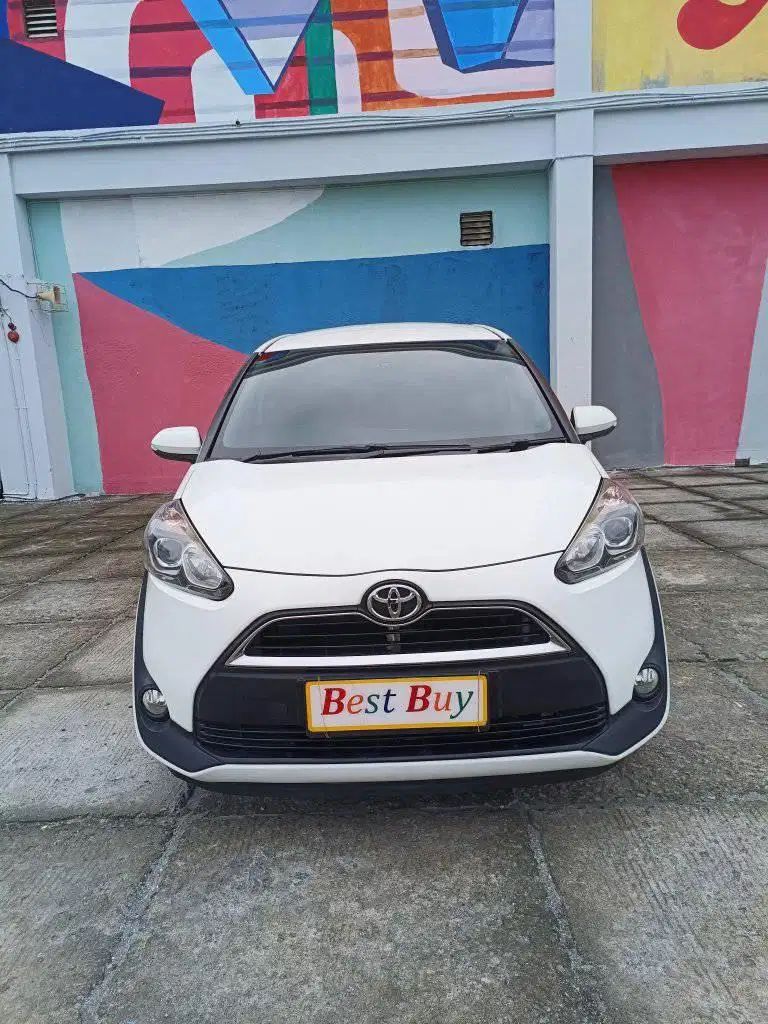 Murah Toyota Sienta V mt 1500cc 2017