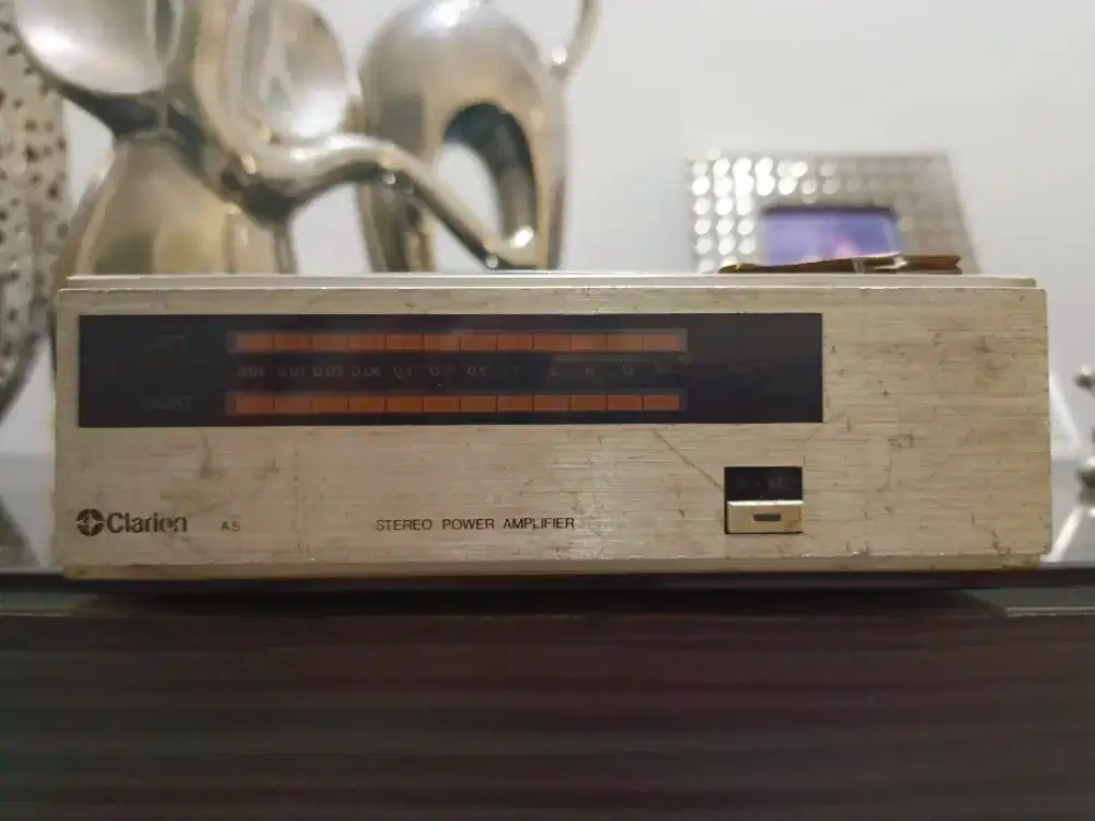 Retro/vintage clarion