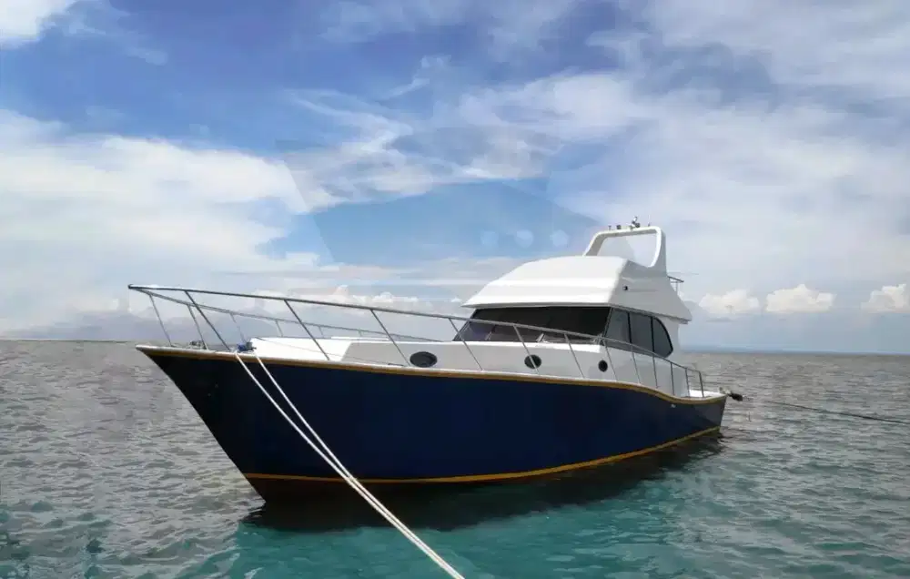 Di jual  Kapal pribadi Yacht sport fishing Boat Tahun 2020 bahan fiber