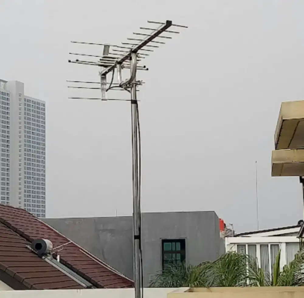 Ahli Pasang Antena