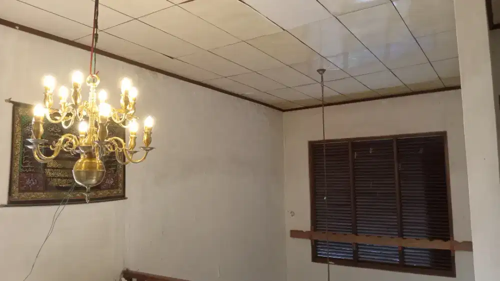 Lampu Hias Tahun 1942