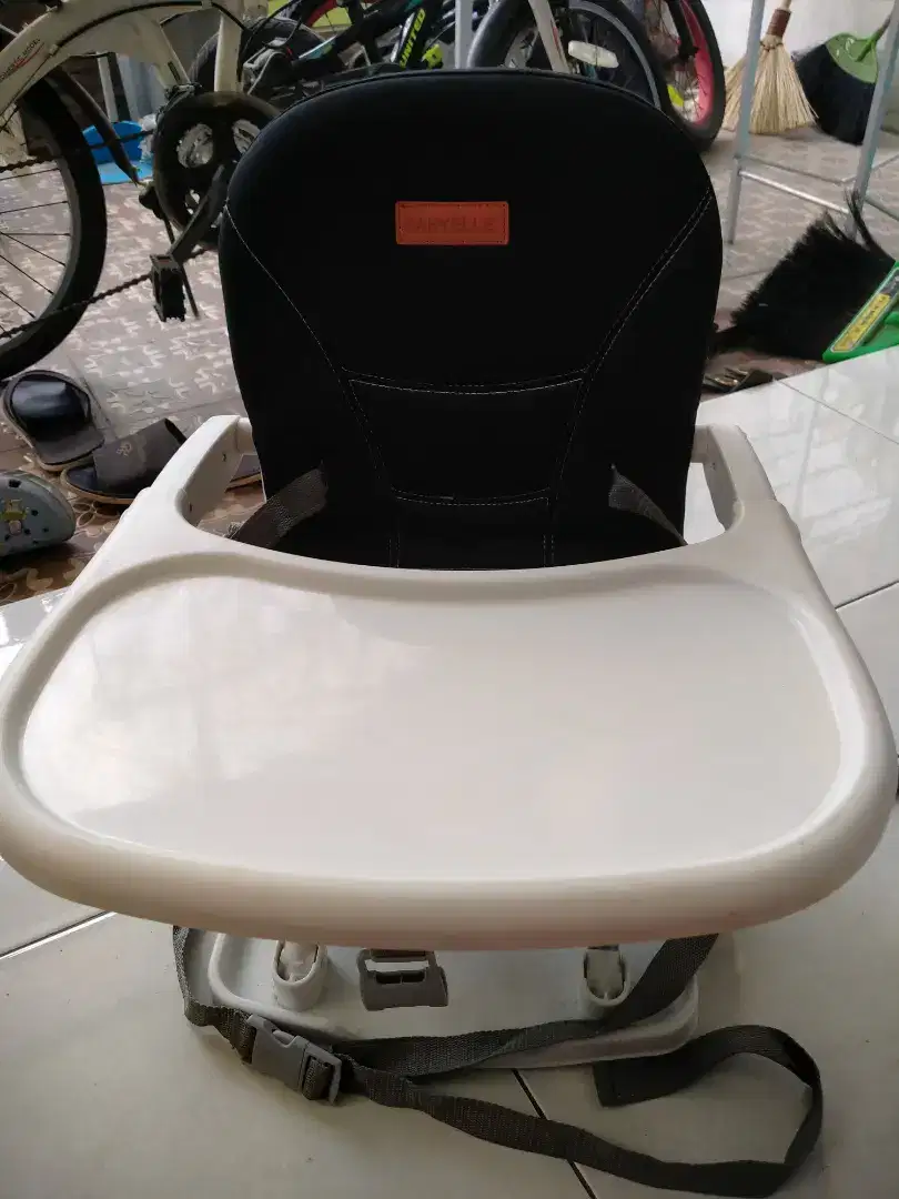 Baby Chair Portable Merk Babyelle