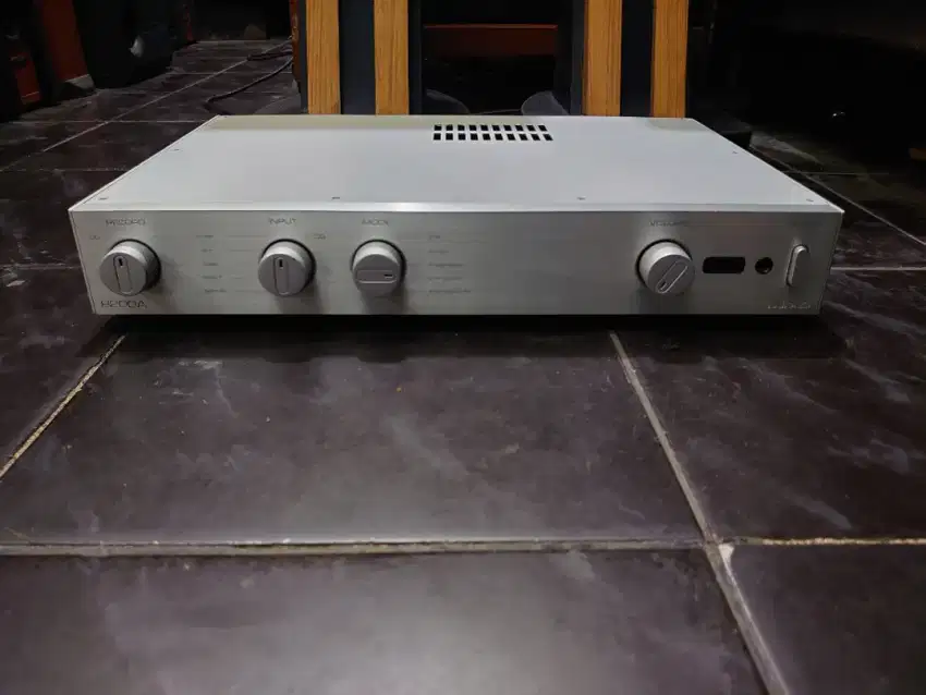 Audiolab 8200A Integrated Amplifier