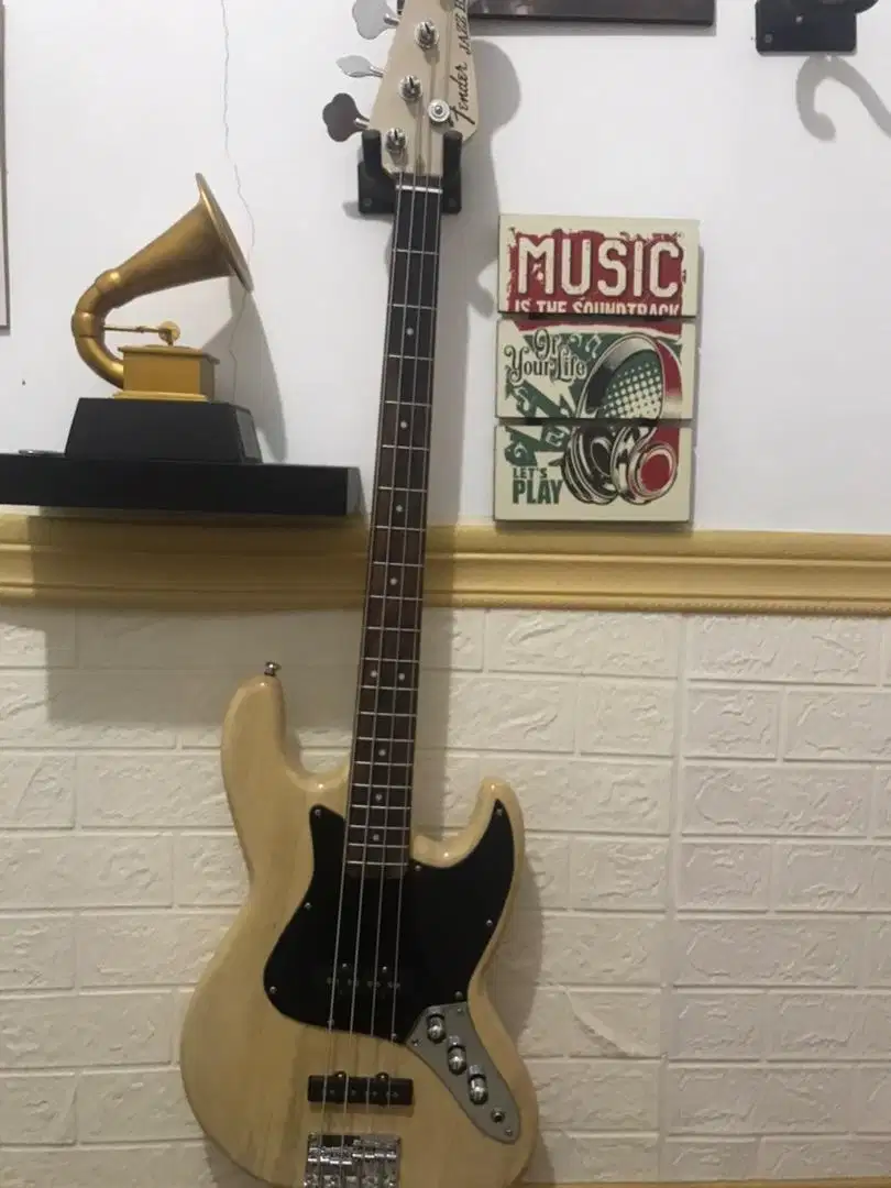 bass custom fender 4 string