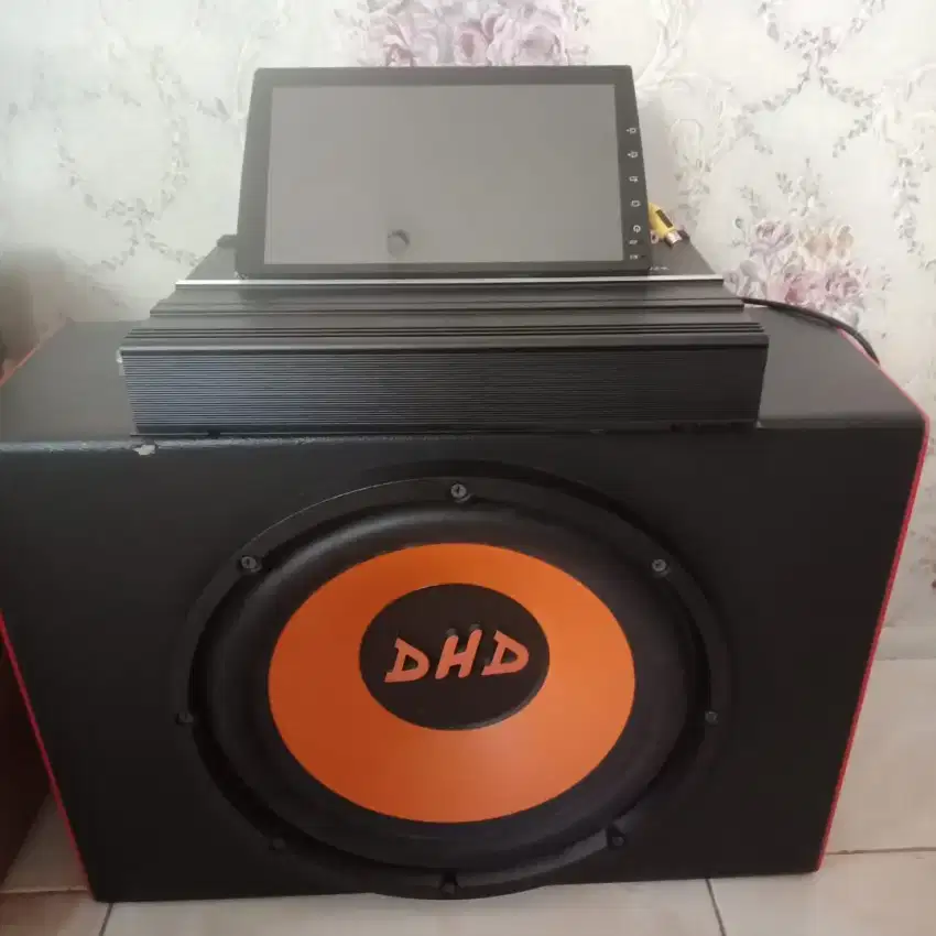 Audio Mobil 1 set Layar DHD 7001 7inch + Amplifier + Speaker