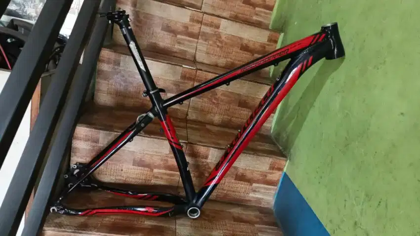 Frame 29 specialized rockhoopers size m taper qr
