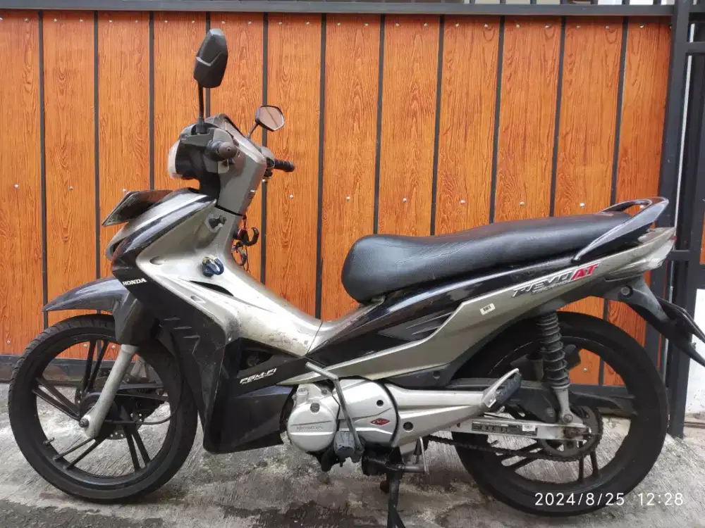 Honda Revo AT 2011 Jual BT TT