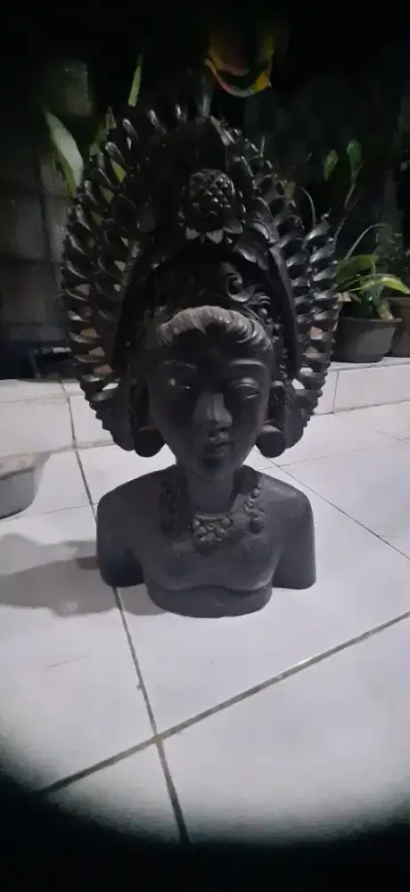 Jual patung Bali dari Kayu Ulin