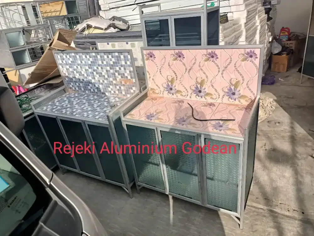 Rak Kompor Datar Pintu Tiga