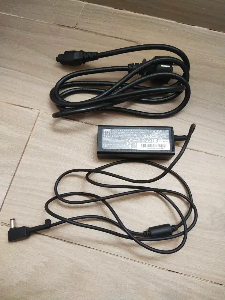 Charger Laptop Acer