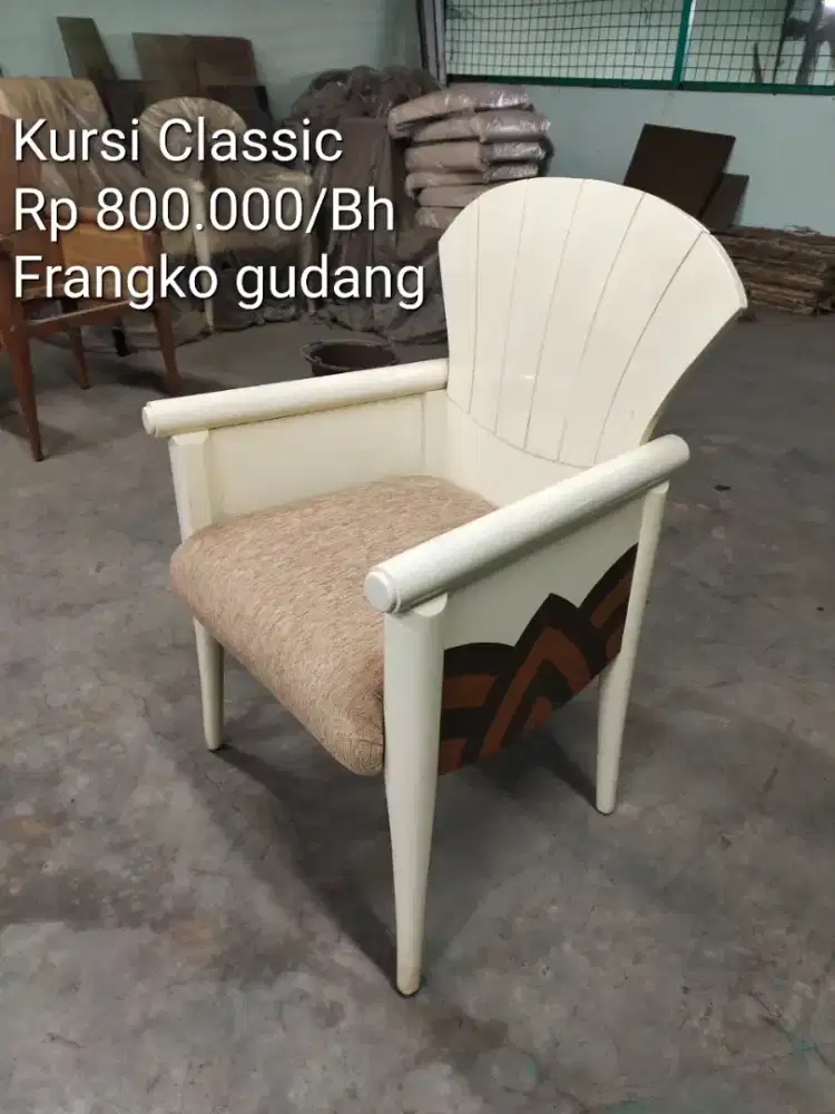 KURSI CLASSIC FINISHING DICO