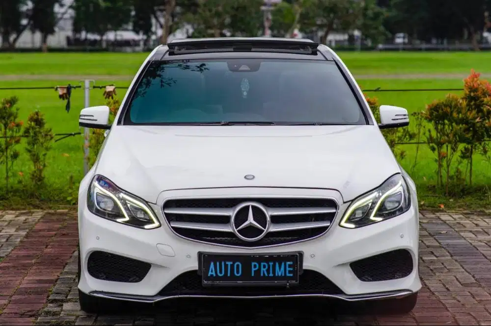 Mercedes Benz E400 AMG 2014/2015 TT BMW 528i TT E300 AMG-Line