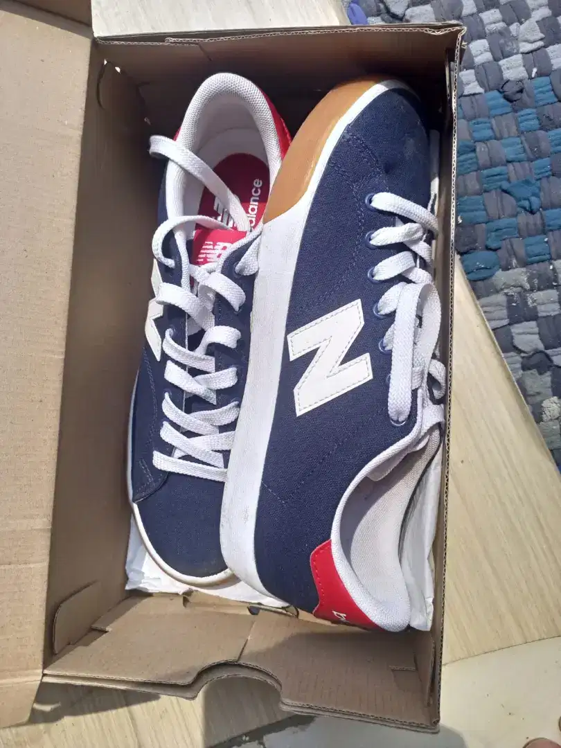 Sepatu cowok new balance