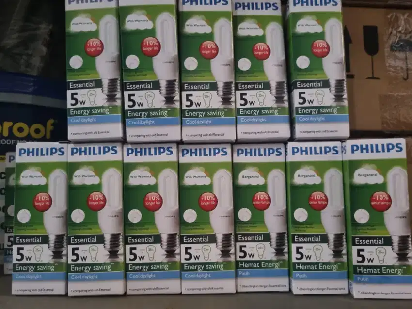 Lampu Philips Essential 5 W