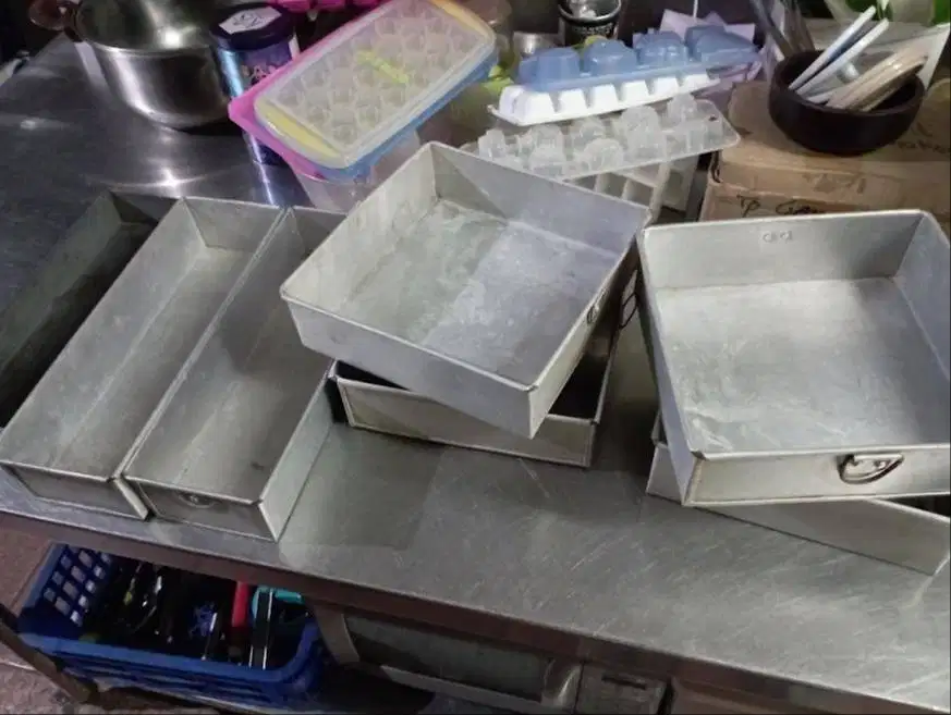 7 Cetakan Loyang Kue Brownis Bolu