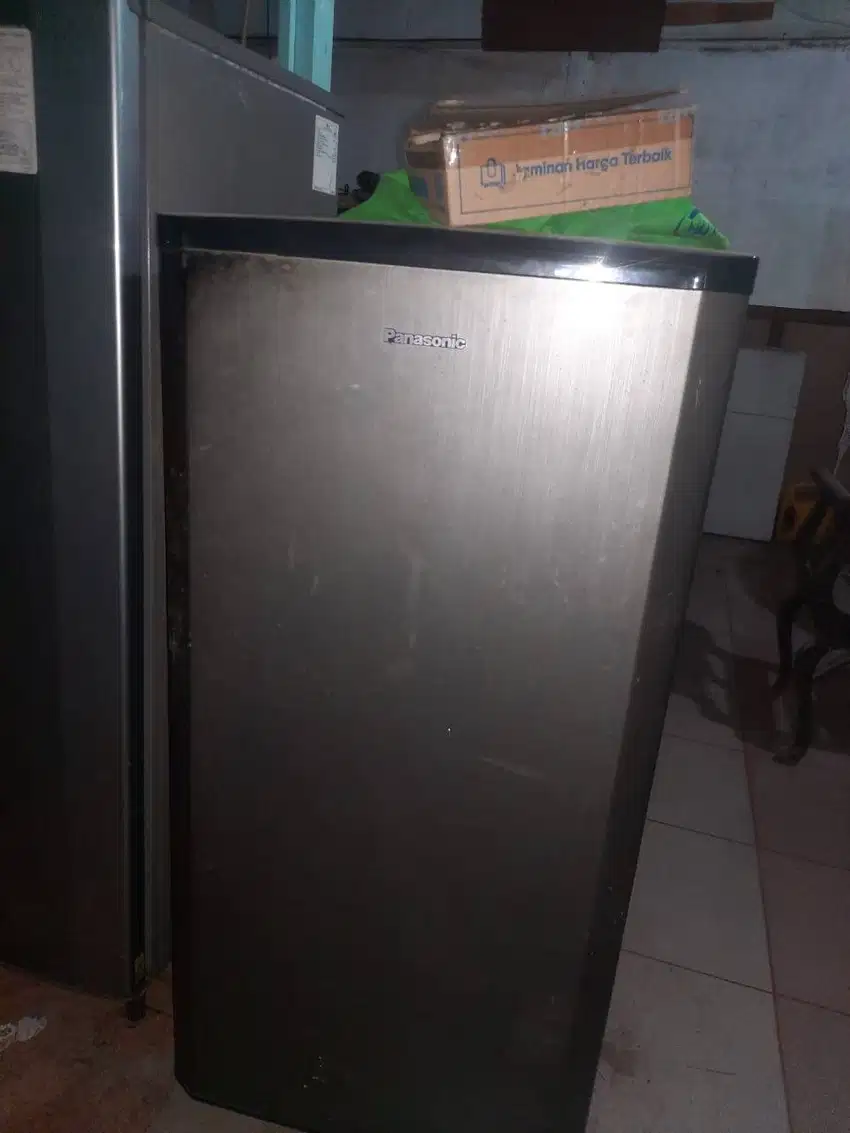 PANASONIC KULKAS 1 PINTU