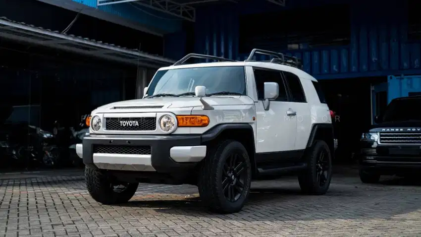 Toyota FJ Cruiser 4.0-liter V6 Very Low ODO