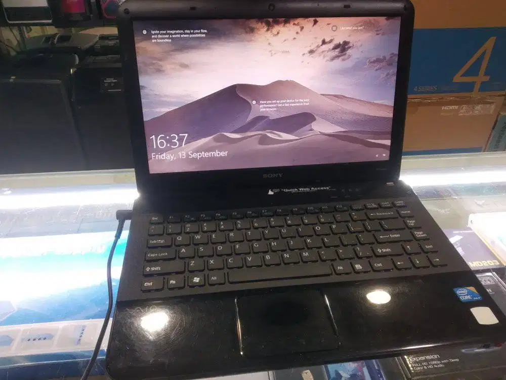 Jual cepat Laptop Sony valo core i3 windows 10