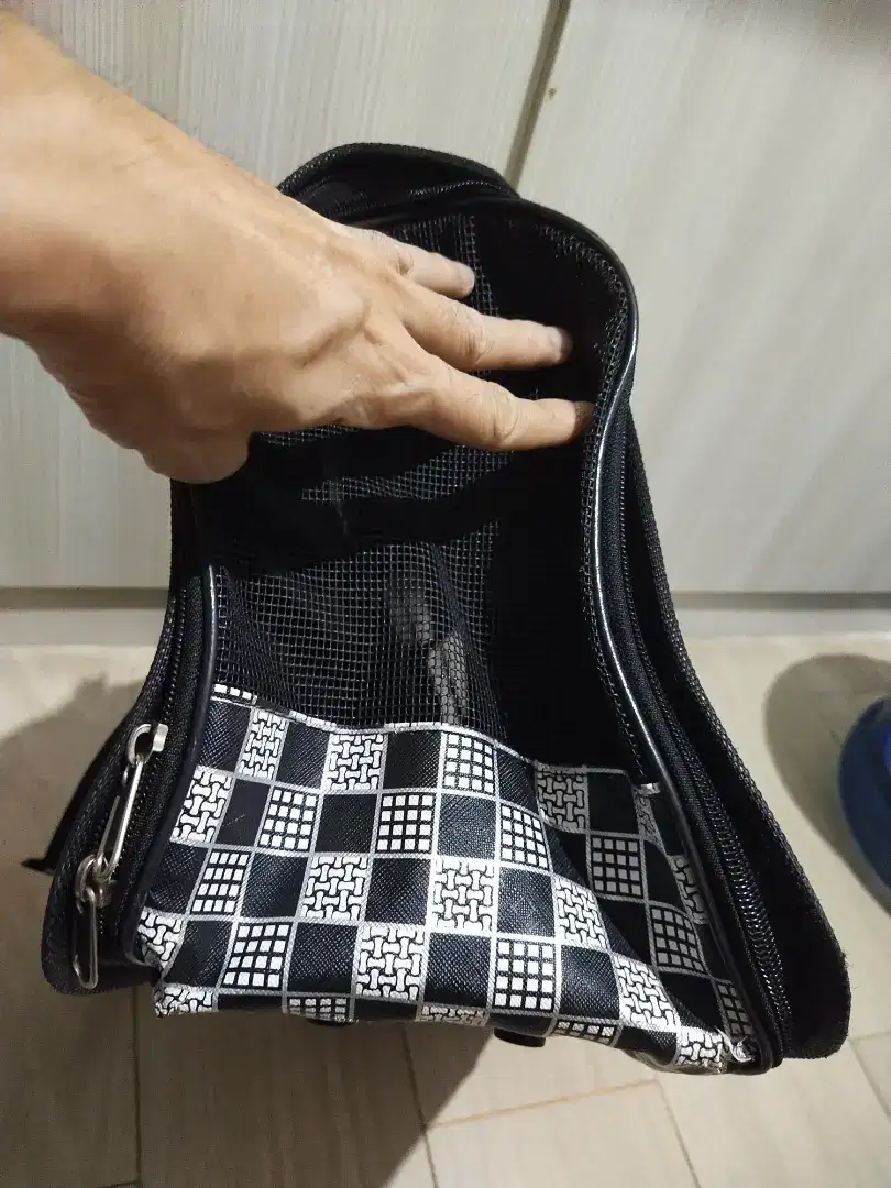 Tas anjing bekas kondisi masih bagus