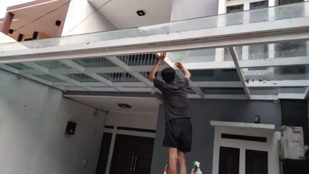 Kaca film untuk menahan panas canopy kaca rumah