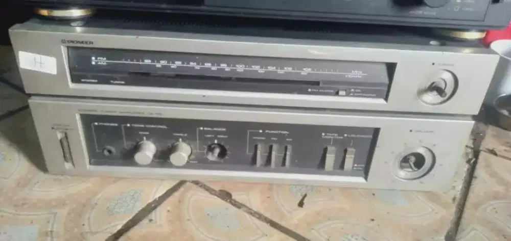 Slhkn plh slh 1 dr amplifier lawas berkualitas kond hdp murah sj deh