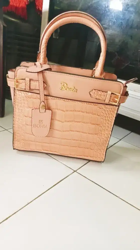 Tas bonia bahan croco sling bag