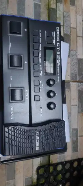 DI JUAL EFFECT GUITAR PROCESSOR KONDISI MULUS