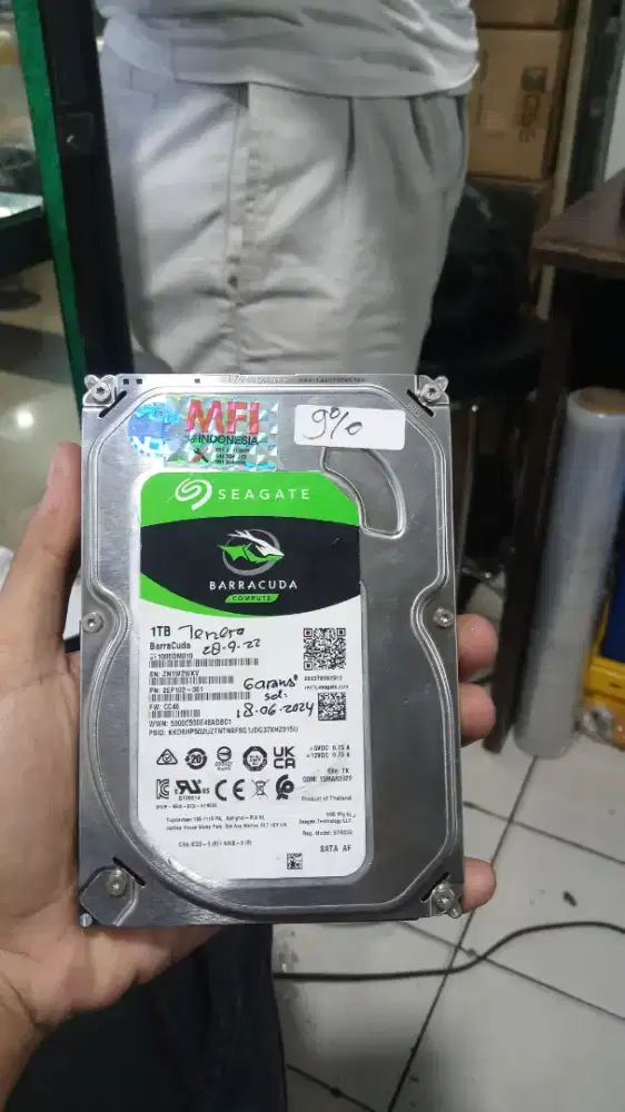 MENERIMA JUAL BELI PC, LAP TOP, HARDIS,MONITOR, RAM ,AIO,