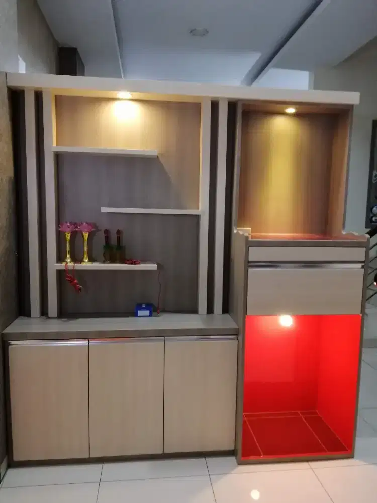 Meja altar, Partisi ruangan