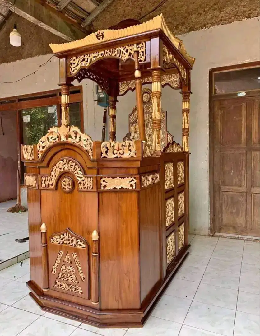 Mimbar masjid mimbar kayu jati