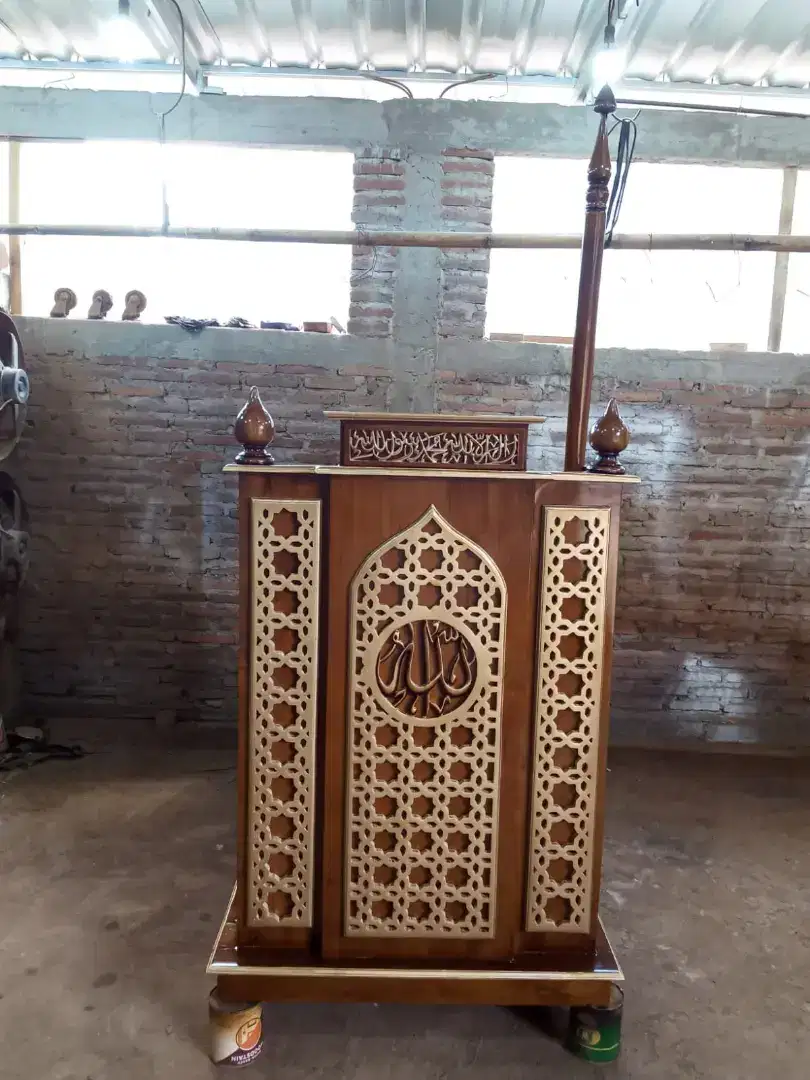 Mimbar masjid mimbar
