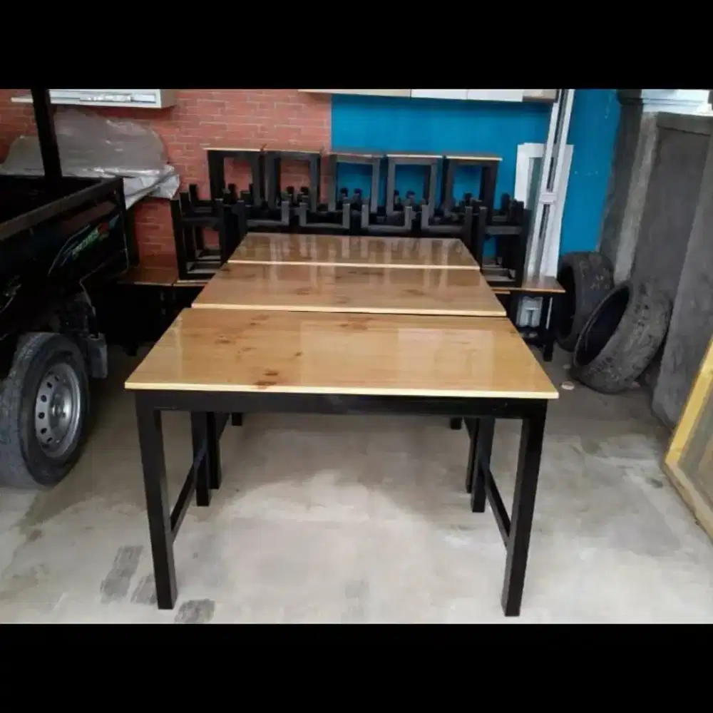 Meja Cafe Rangka Besi / Kayu FREE ONGKIR SE JAWA