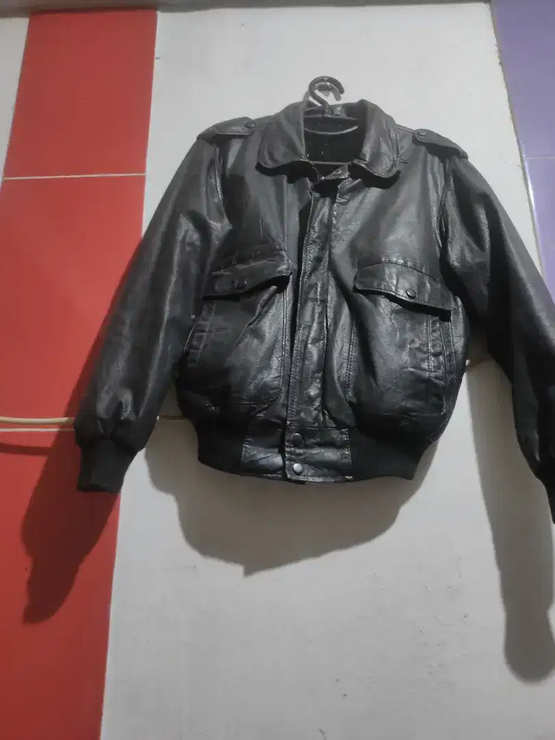 Jaket import asli kulit