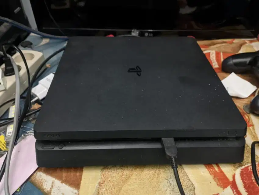 PS 4 Slim | 1 TB