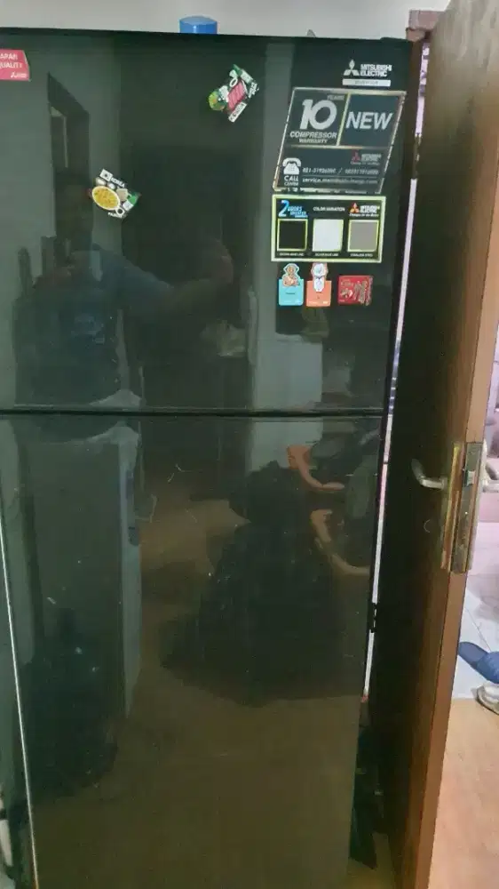 KULKAS 2 PINTU MITSUBISHI INVERTER