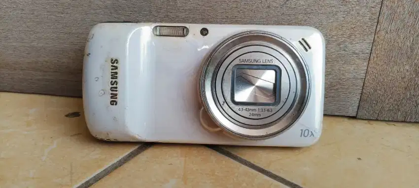 Hp Unik samsung Galaxy S4 Zoom minus