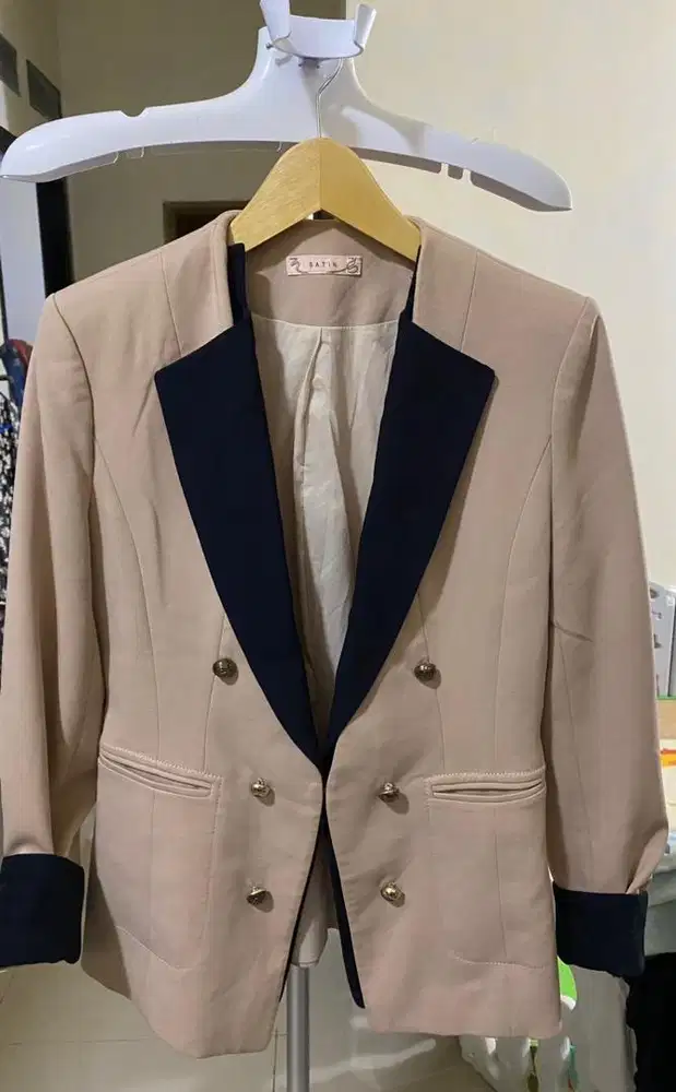 Blazer Formal Wanita