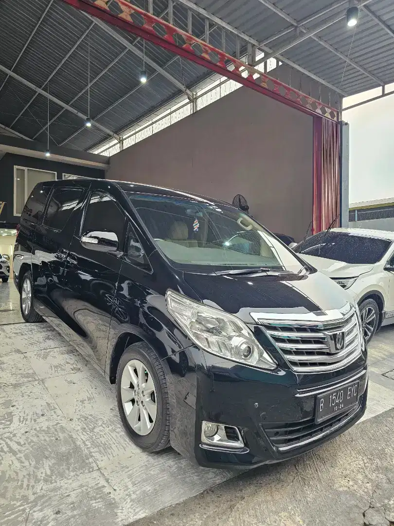 LOW KM 70rb Alphard Welcab 2014