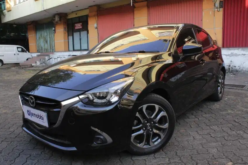 Pajak Panjang - Mazda 2 1.5 R Skyactiv Bensin-AT 2017 Hitam (PFA)