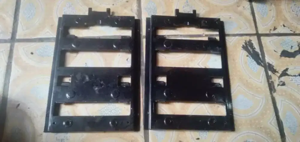 Se psg breket besi khusus kond spt baru mgkn ada yg perlu dan phm