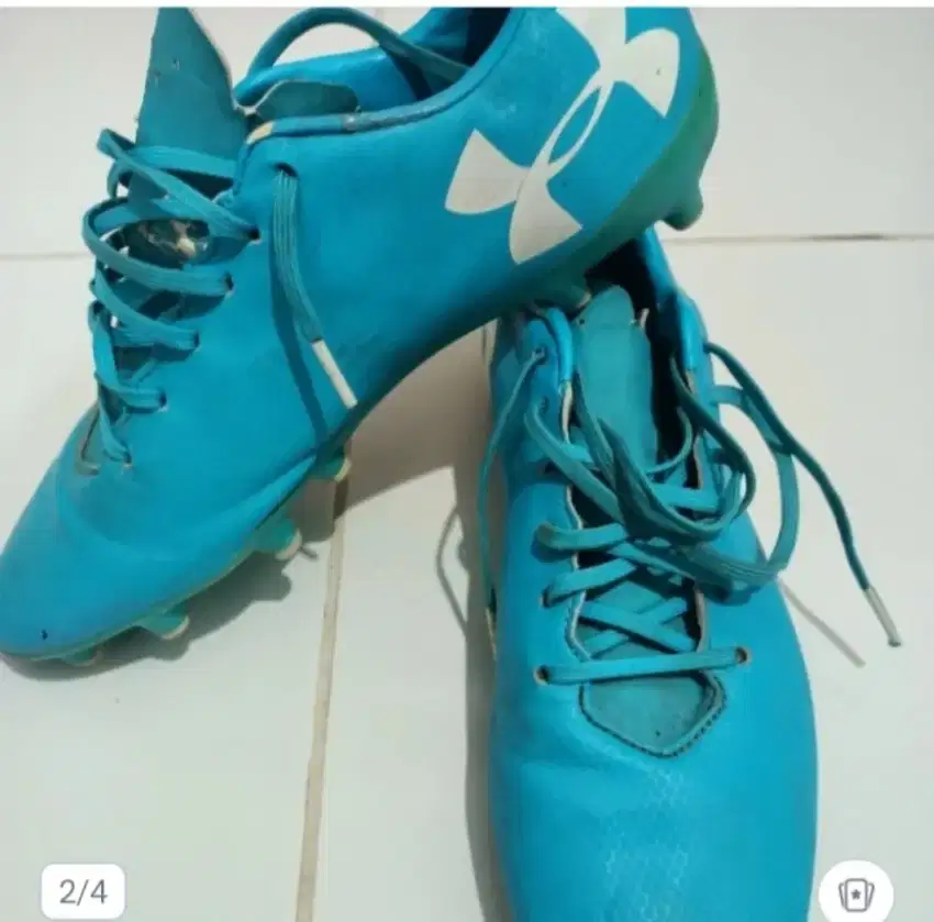 sepatu bola under armor second