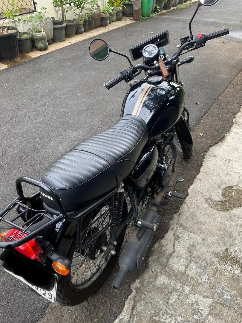 FOR SALE KAWASAKI W175 SE BLACK EDITION 2024